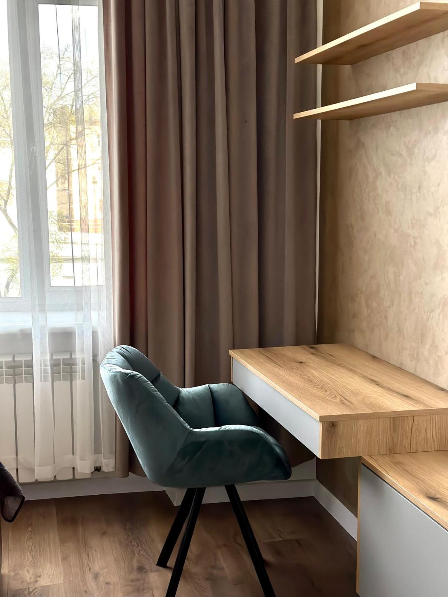 Romantic Apartments - In The Center Of Lviv , King-Size Bed المظهر الخارجي الصورة